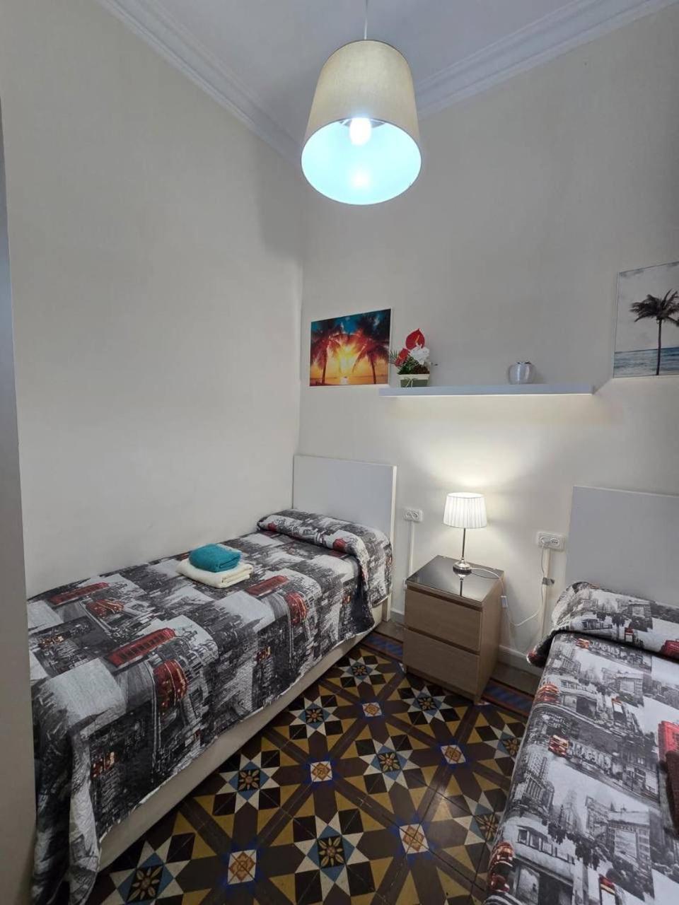 Rooms Rumila Barcelona Exteriör bild